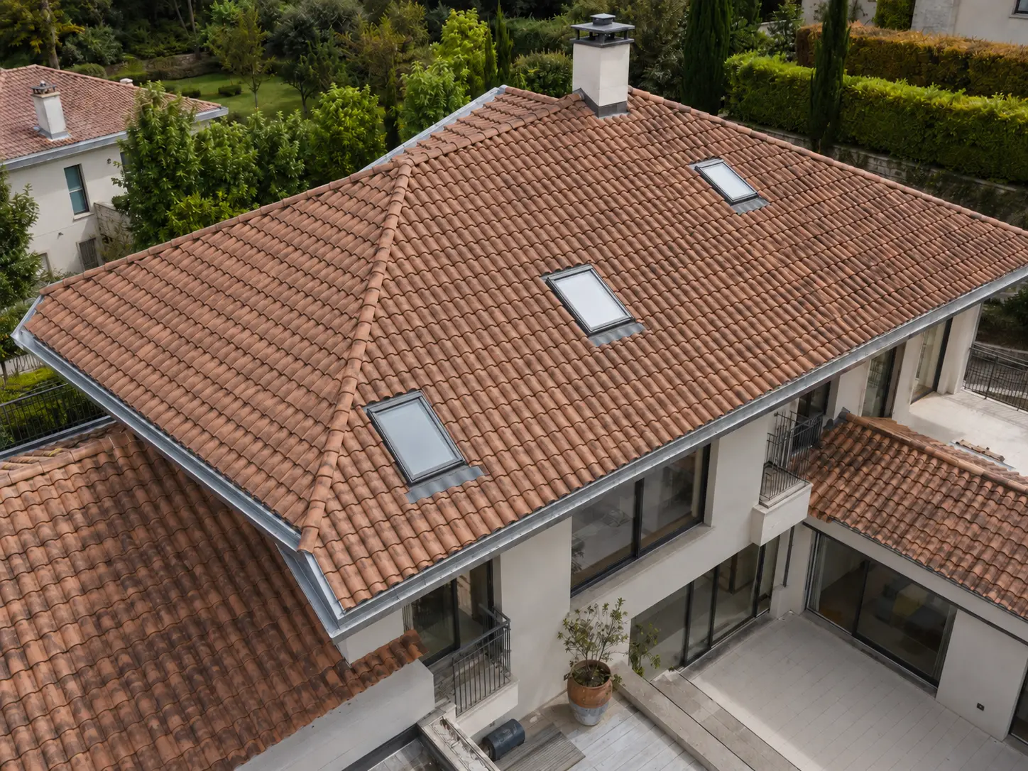 Couverture neuve + pose Velux — après intervention Rénov'Toit
